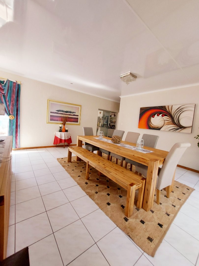 3 Bedroom Property for Sale in Flamwood North West